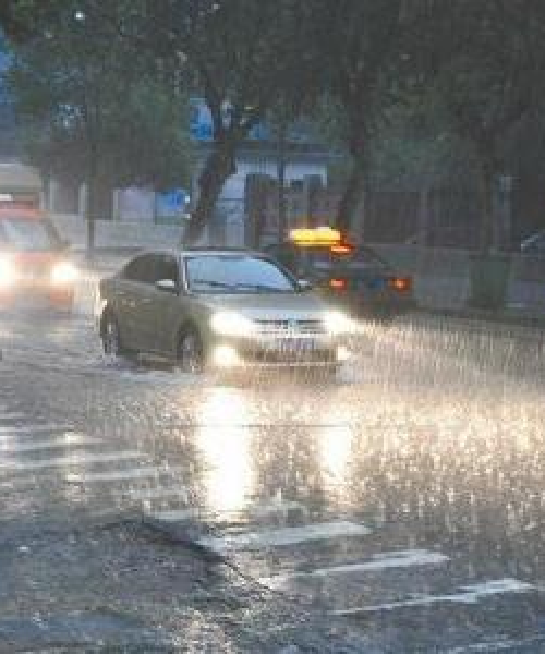 河南与沿海城市房地产市场数据对比